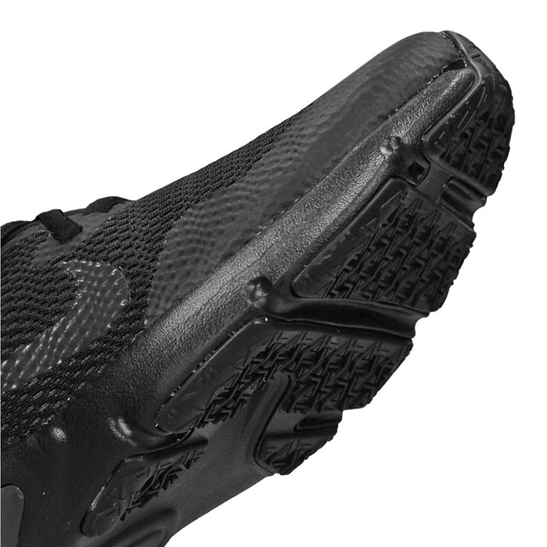 Nike Legend Essential M CD0443-004 shoe black 1