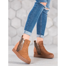 Bestelle Boots With A Snake Pattern brown 1