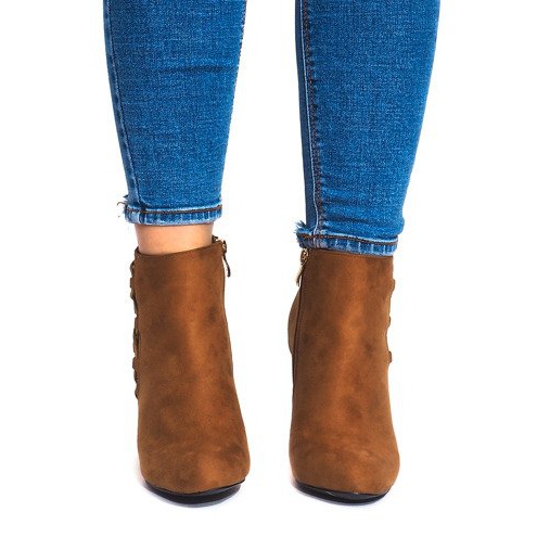 Suede Booties On A Post BS063 Camel brown 1