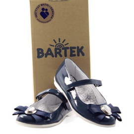 Girls' leather ballerinas with a bow 45418 navy blue Bartek 3