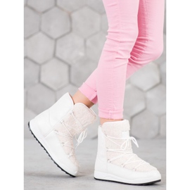 Small Swan Winter boots with sheepskin white 1