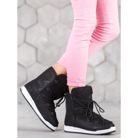 Small Swan Winter boots with sheepskin black 1