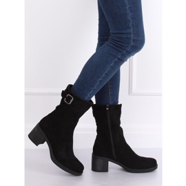 Black low-heeled boots TX-1821 Black 2