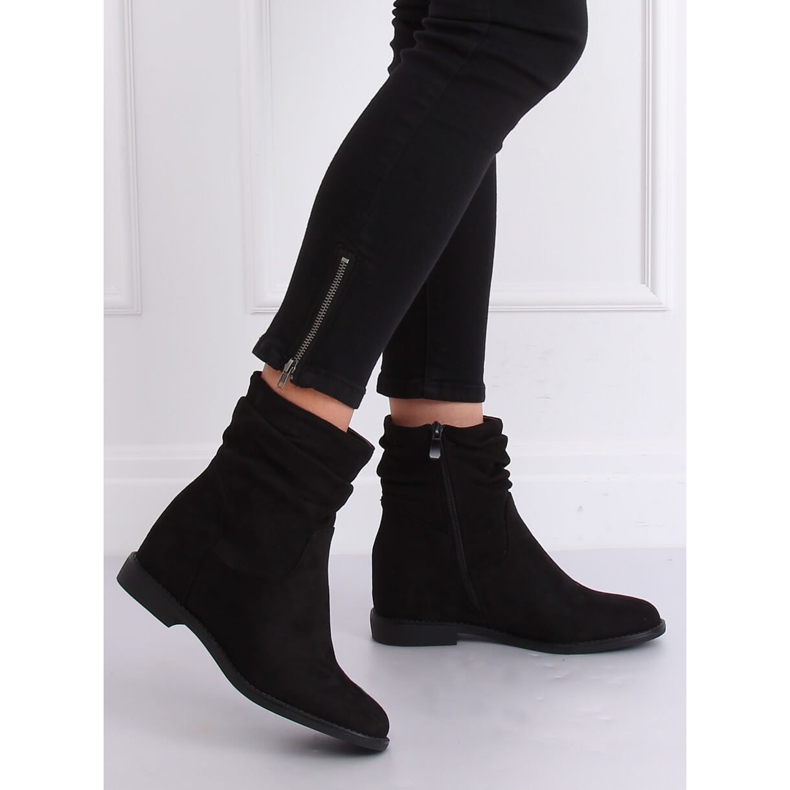 Black Boots on a hidden wedge heel 2C8AX7680-1 Black 2