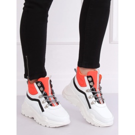 Orange and white high-ankle sports shoes RB-3348 WHITE / ORANGE 2 Orange and white high-ankle sports shoes RB-3348 WHITE / ORANGE 2