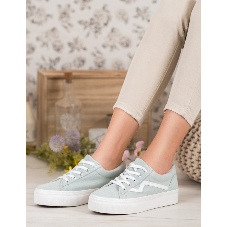 Kylie Fashionable Green Sneakers 2