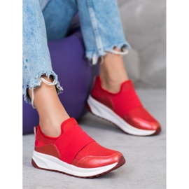 SHELOVET Slip-on Shoes On The Platform red 1