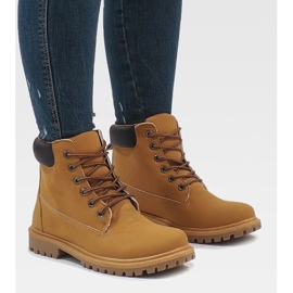 B788 Yellow wooden trappers 1