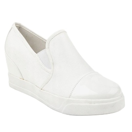 White sneakers on the wedge heel R27-5 1