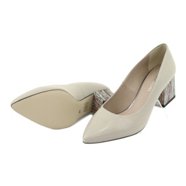 Kaniowski pumps on a decorative heel 0205 beige 5 Kaniowski pumps on a decorative heel 0205 beige 5