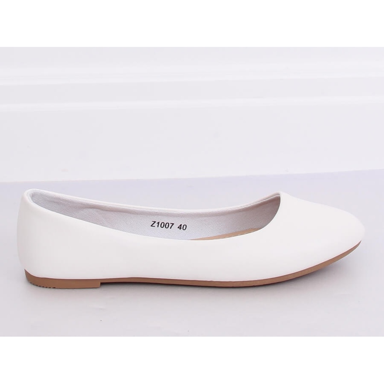 Smooth plain white ballerinas Z1007 White 2