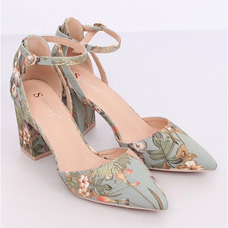 Pumps on the post with flowers LE076P Green multicolored 2