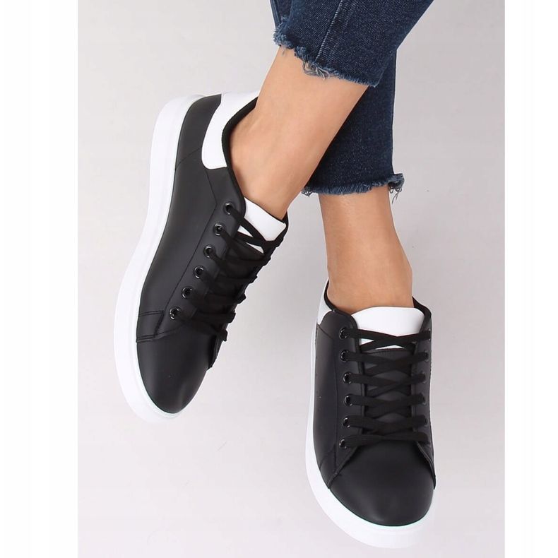 Black women's sneakers LA85P All Black white 2
