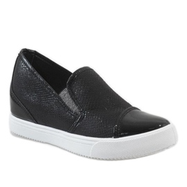 Black sneakers on the wedge DD437-1 1