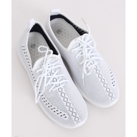 White MG1517 White sports shoes 1 White MG1517 White sports shoes 1