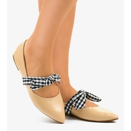 BM Beige ballerinas with lace-up bows NK07P 1