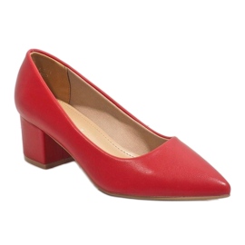 Classic red pumps on the A-3371 pillar 1