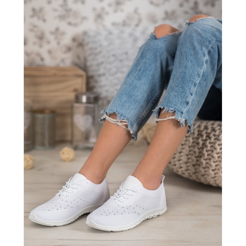 MCKEYLOR white sneakers 1