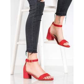 Evento Classic Sandals On Low Heels red 1