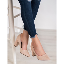 Ideal Shoes Beige Pumps On High Heels 2