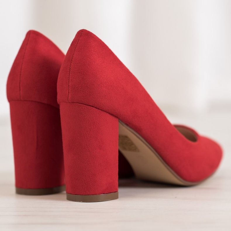 Ideal Shoes Red Pumps On High Heels 1