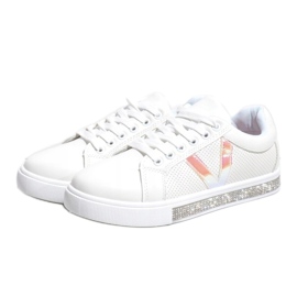 White sneakers decorated with diamonds X703 1