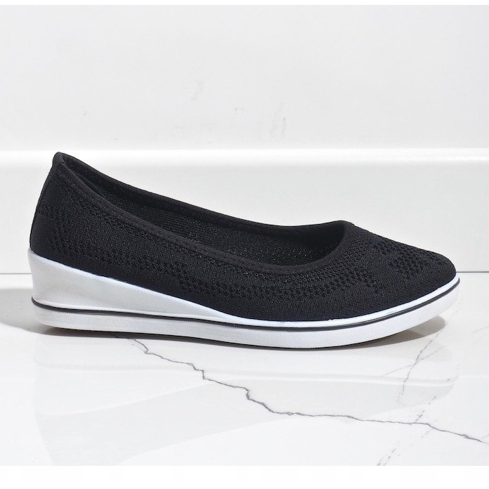 Black sneakers on the wedge heel 1145-Y 1