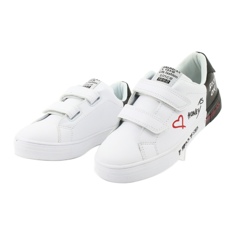 American Club ES05 white and black sneakers 3
