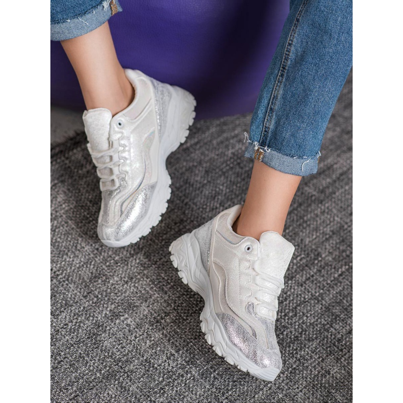 Small Swan Stylish White Sneakers 2