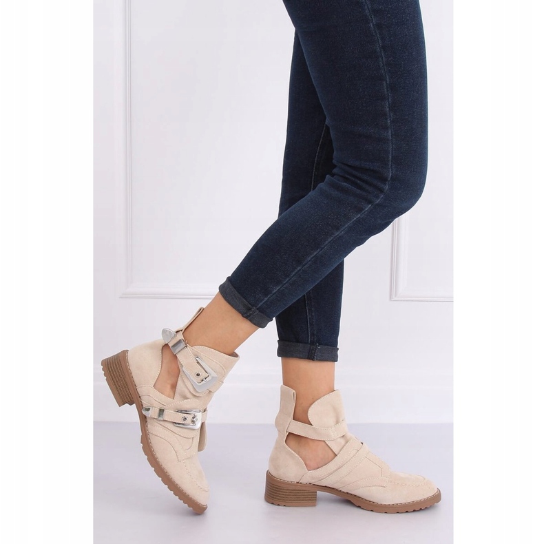 Cut out beige boots ZE01P Beige 1