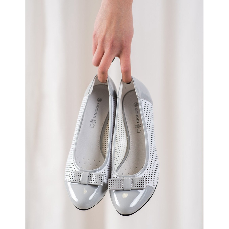 Goodin Openwork Pumps With A Bow white grey 1