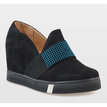 Black pumps on the wedge T1715-1 1