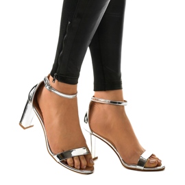 Silver exposed pumps, lacquered 616 grey 1