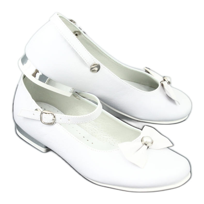 Miko Children's white communion ballerinas with a bow 806 6