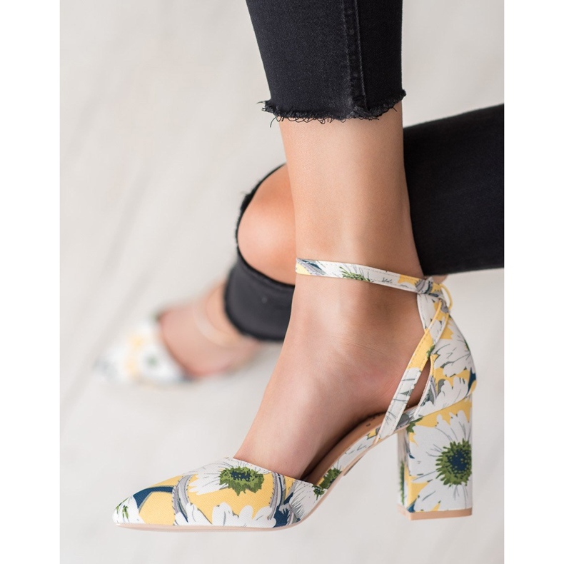 Seastar Pumps With Flowers multicolored yellow 2