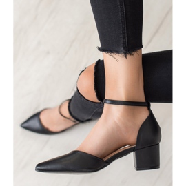 Seastar Comfortable pumps on a pillar black 2