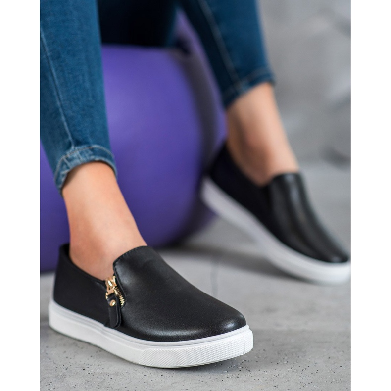 SHELOVET Black Slipons With A Zipper 1