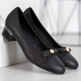 SHELOVET Elegant Pumps With A Pearl black 1