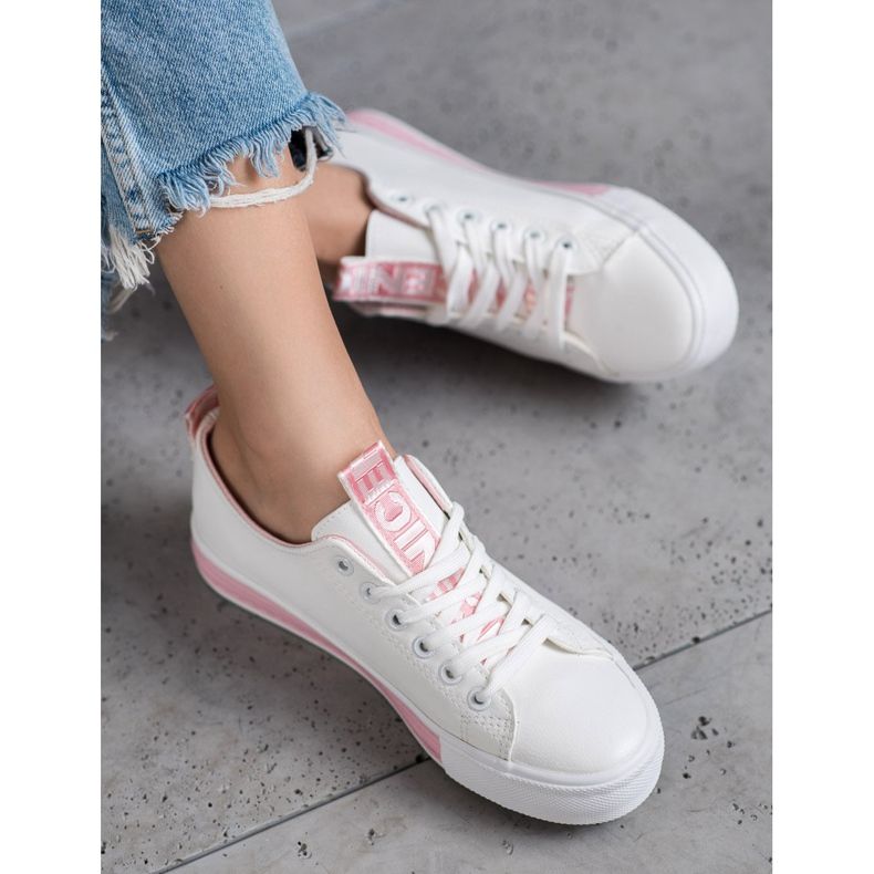 Bestelle Nice sports sneakers white 1 Bestelle Nice sports sneakers white 1