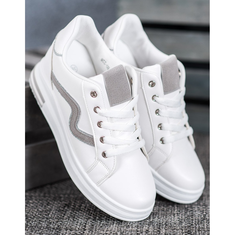 SHELOVET Sports shoes with a hidden wedge white 1