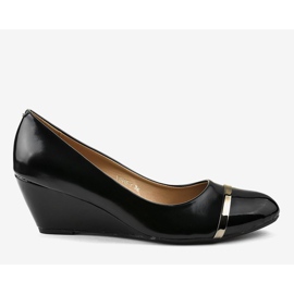 Black pumps on the wedge X668-1 2
