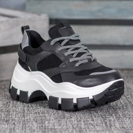 Weide Black Sneakers On The Platform 1