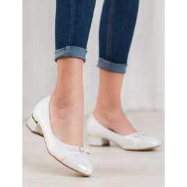 SHELOVET Elegant Pumps With A Pearl white grey 2