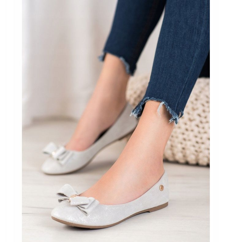 Elegant Ballerinas With A VINCEZA Bow grey 1