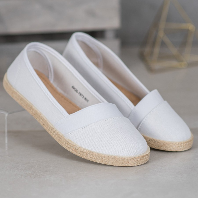 MCKEYLOR Slip-On Shoes white 1