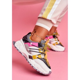 SEA LA91 women's white sports footwear black multicolored yellow 1