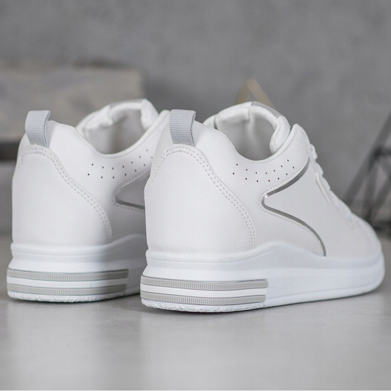 SHELOVET White Shoes With Hidden Wedge 1