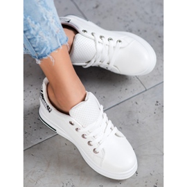 SHELOVET Openwork shoes with a hidden wedge white 1