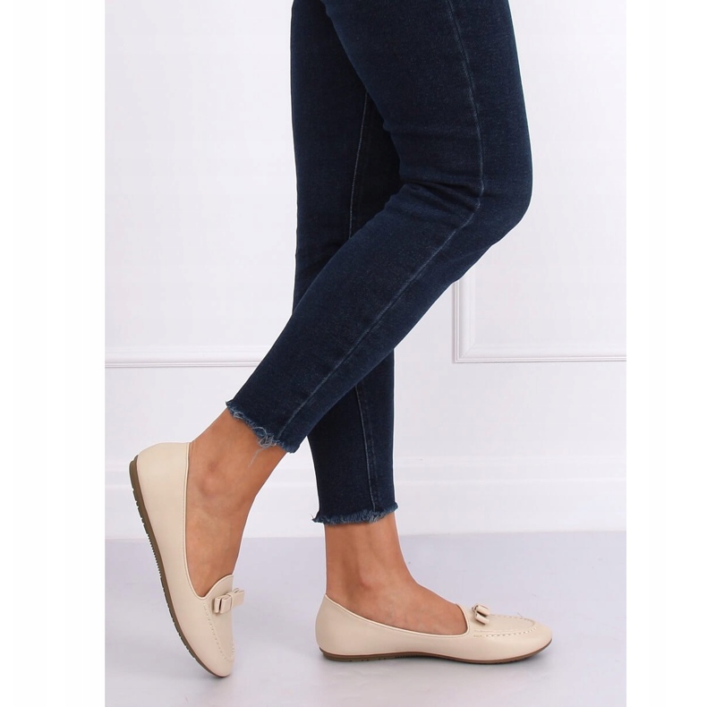 Women's beige loafers A8637 Beige 2