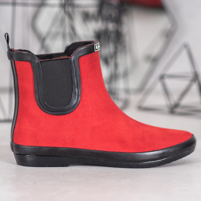 Kylie Red galoshes 2